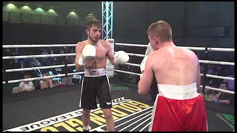 Tyler Howes vs Liam Pierce