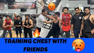 Training chest with friends || chest workout with friends