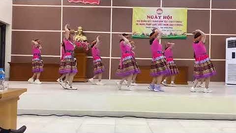 Nhảy Chiếc khăn Piêu chào mừng ngày đại đoàn kết thôn Văn Hà 😍😍😍