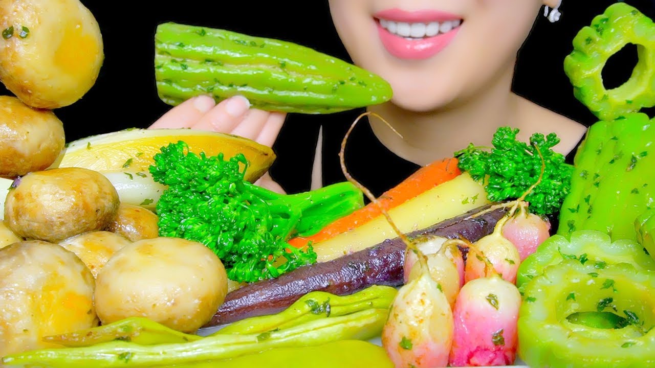 HEALTHY EATING ASMR: ROASTED VEGGIES PLATTER (BITTER MELON, MUSHROOMS , CARROT) | TracyN ASMR
