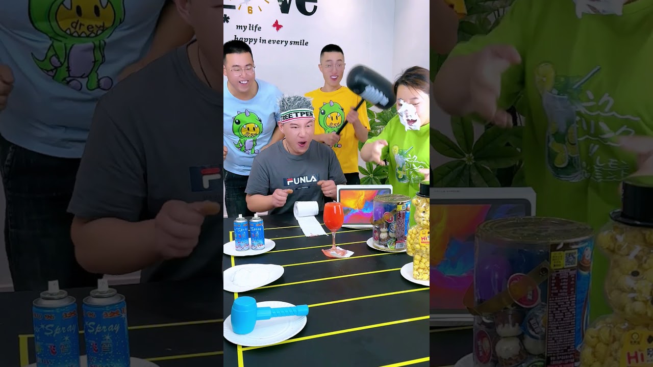 A game of dragging water cups with toilet paper! It takes some skill!😜👻👽 