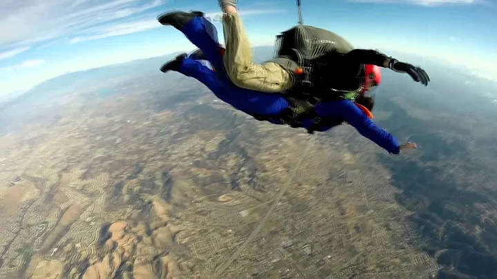 Siqi Wu   Tandem Skydiving At Skydive Elsinore