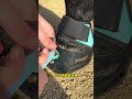 為什麼有些馬主不再給馬安馬蹄鐵,而是穿“鞋”?#馬蹄鐵 #馬鞋 #科普 #奇聞趣事 #漲知識