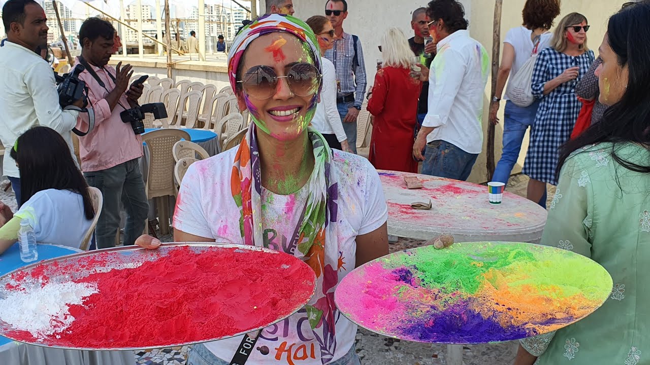 How We Celebrate HOLI In Mumbai YouTube