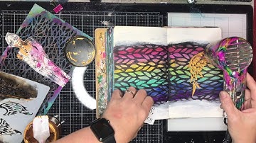 Quick art journal page: creating a simple rainbow background