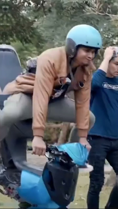 OJEK GILA YANG BAR BAR MAELL LEE