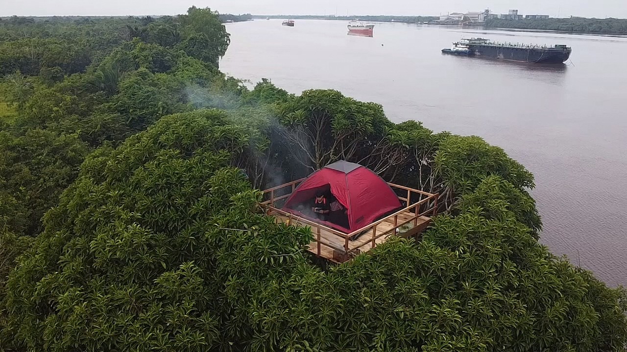 3 HARI BERBURU & BERMALAM DI RUMAH ATAS POHON BESAR, DAPAT IKAN, UDANG DAN SAYURAN😅 #bocahpecicilan