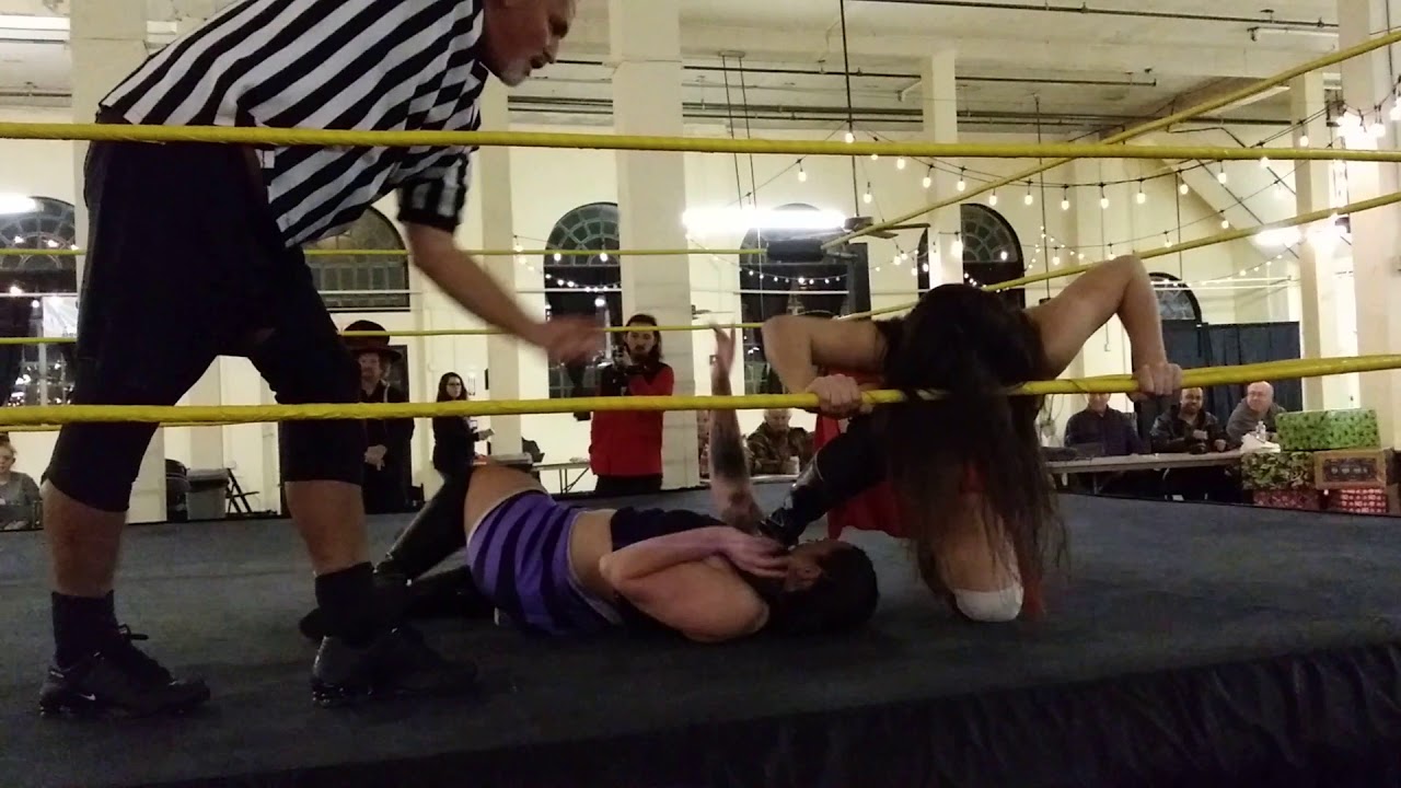 Nikki Knight vs Erica 12/21/18
