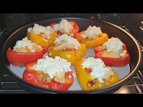 Video: Bakte Tomater Fylt Med Kylling