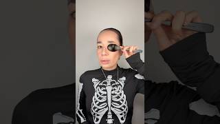 3 Oct Halloween Makeup Hacks