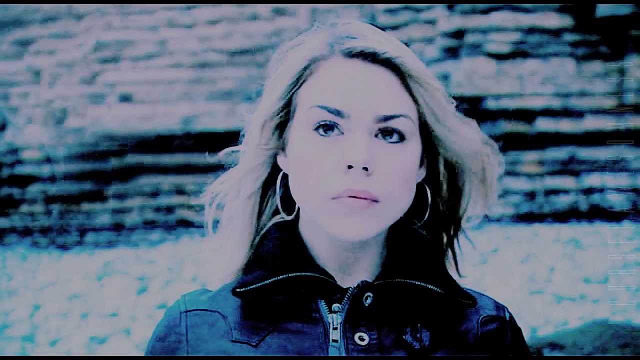 shadow is the only friend that I have |  ten+rose