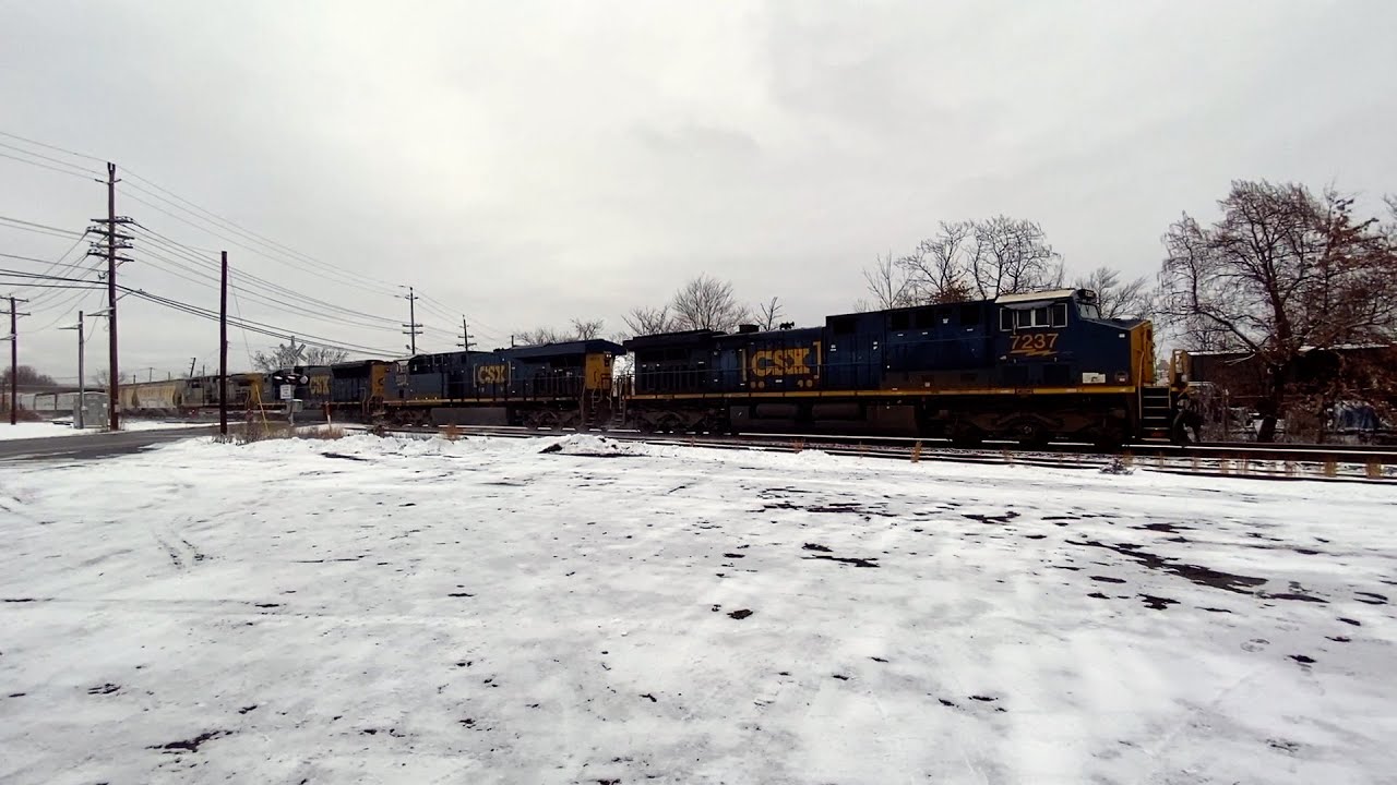 Snowy South Plainfield CSAO Action Ft. CSX & Norfolk Southern Freight