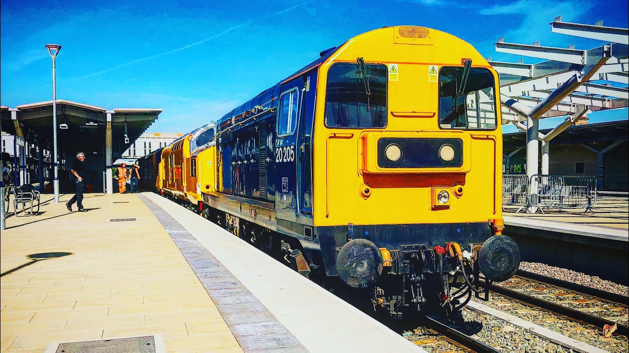 (4K) BR blue class 20205 drags network rail class 97s away form derby ...