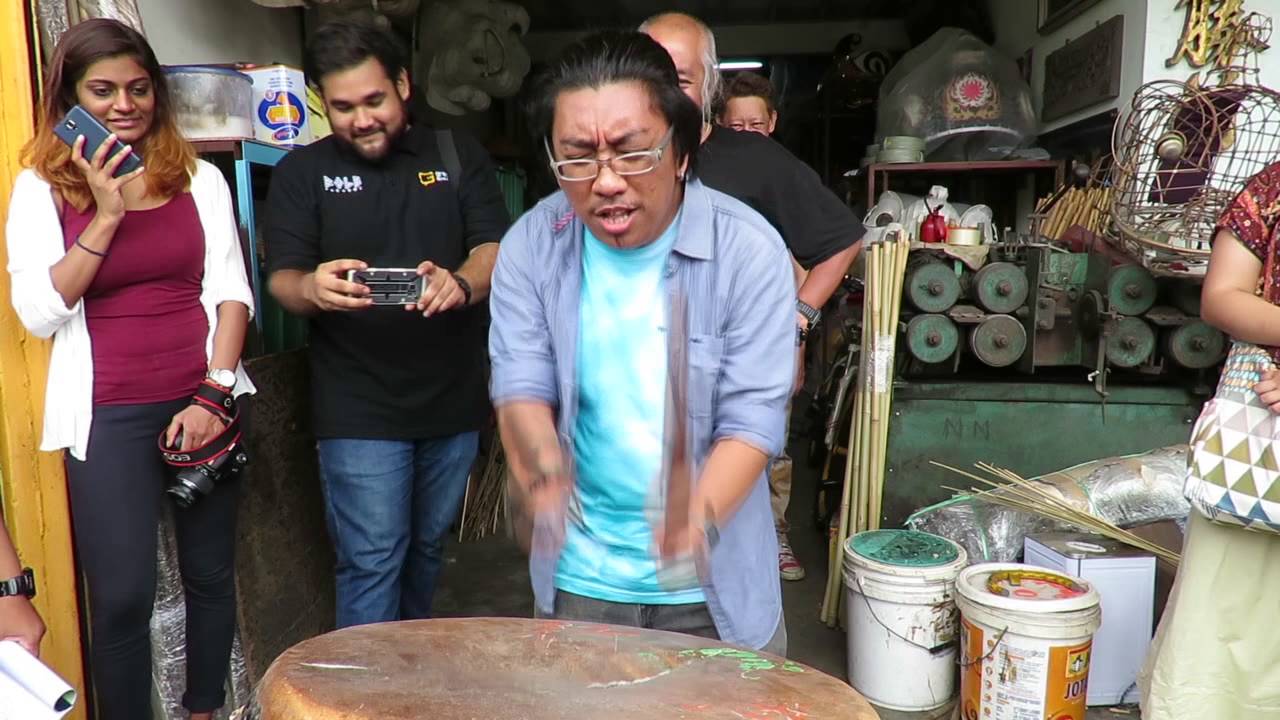 Chinese Traditional Drumming by Master Siow