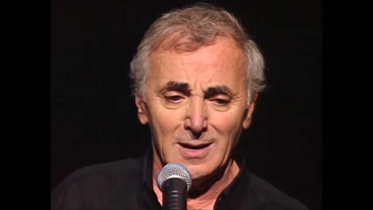 Charles Aznavour - Les deux guitares (1994) - YouTube