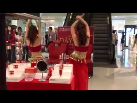 Belly dance - Tu tin cung voi Astalift tai Parkson Hung Vuo