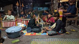 GONG GAMELAN BATU KUWUR SUKERARE LOMBOK TENGAH.KESENIAN MUSIK GMELAN BATU KUWUR DESA SUKERARE LOMBOK