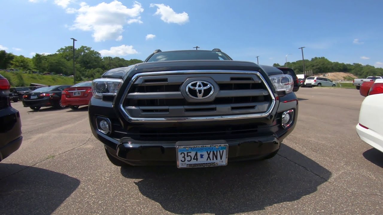 2017 Toyota Limited Double Cab 5' Bed V6 4x4 AT Used Truck For