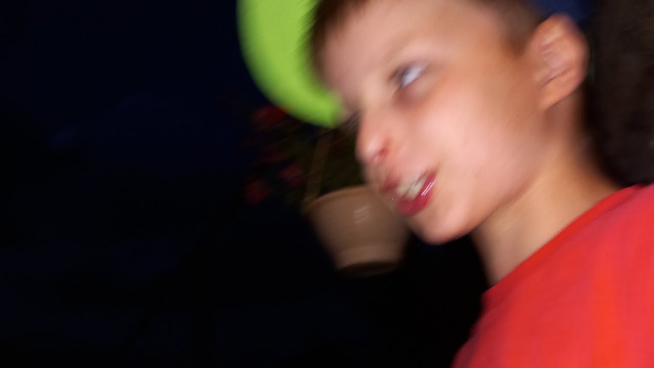 мне попалась в прятках Simba реклама