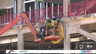 Hiring freeze hits Kansas City, Missouri, city services amid $100M budget deficit