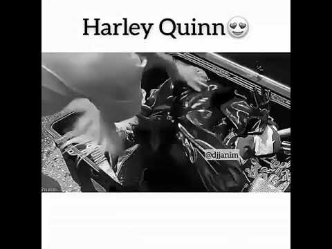 Harley Quinn soyunma sahnesi 😍