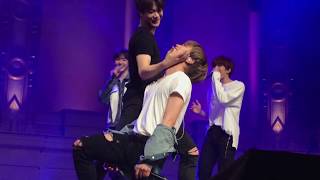 Astro in Vancouver - Moonbin & Rocky Sexy Dance