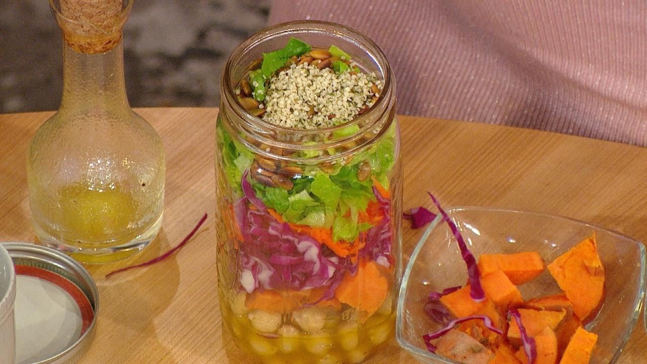 How to Pack the Perfect Salad in Jar | Rachael Ray Show