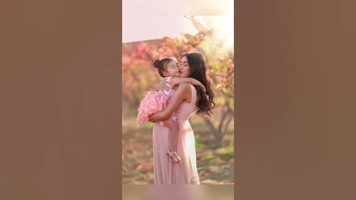 Mommy and Me Photography.  Vegas Fruit Trees in fu...