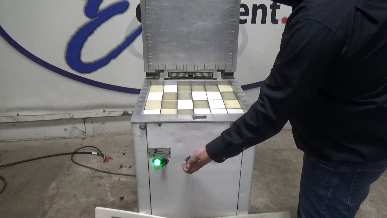 Panirecord 24 Part Divider, Running.