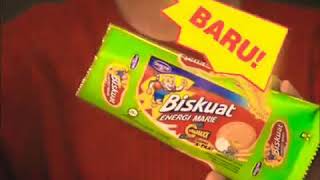 Download lagu TVC Biskuat Marie Kelapa - 'Preman' (2006)