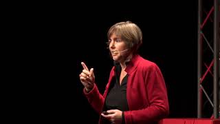 Making Decisions with Shakespeare | Iris Casteren van Cattenburch | TEDxErasmusUniversityRotterdam screenshot 5