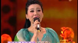 Download Lagu 2009年央视春节联欢晚会 歌舞《站起来》 成龙|陈奕迅等| CCTV春晚 MP3