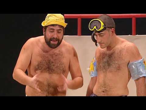 Actuación de Aquí mismo en la final del COAC 2005