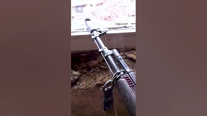 Ukrainian troops battle Russian soldiers with machine guns near Donetsk