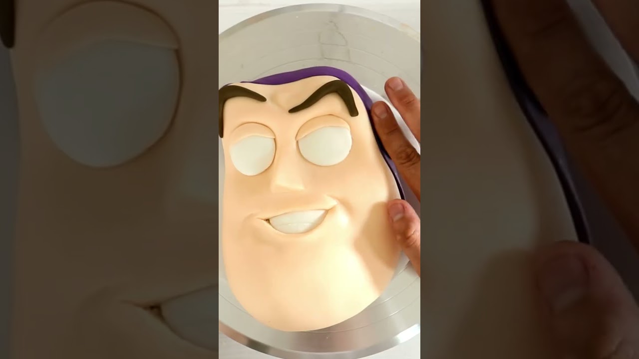 This Buzz Lightyear Cake Surprised Me 🚀