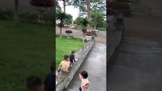 Cả gia đình Mai Nguyễn đi chơi công viên ngày cuối tuần