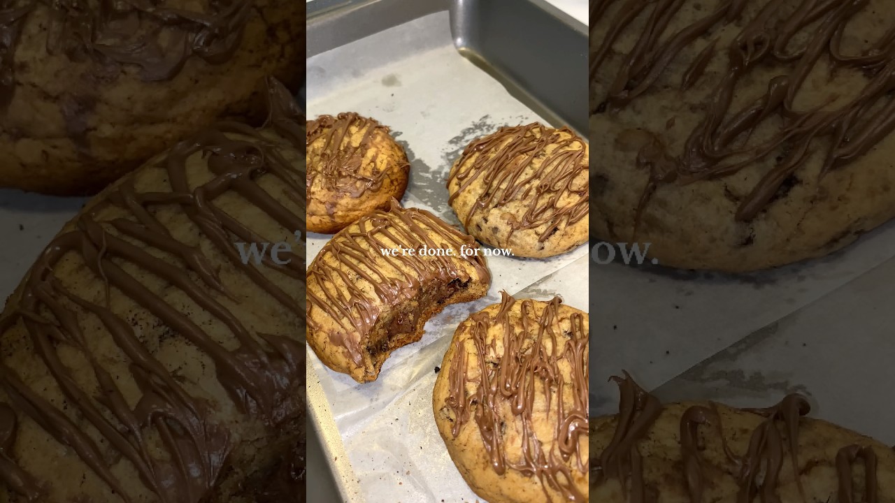 Nutella-filled chocolate chip cookies!🍪 #shorts #baking #cookies