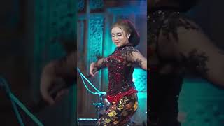 Indahnya tarian sinden niken salindry, bikin terpesona #nikensalindri