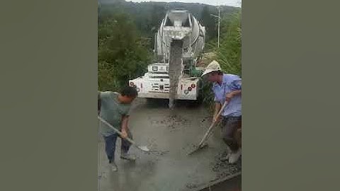 Luzun 5 Yard Self Loading Concrete Mixer Working on Site