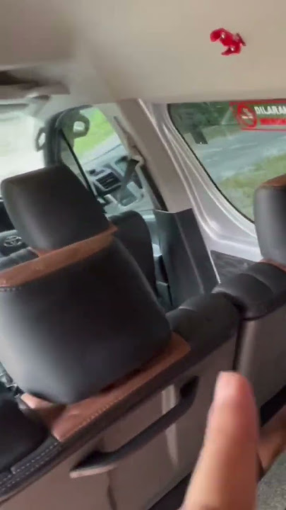 Number of Hiace Premio Seats