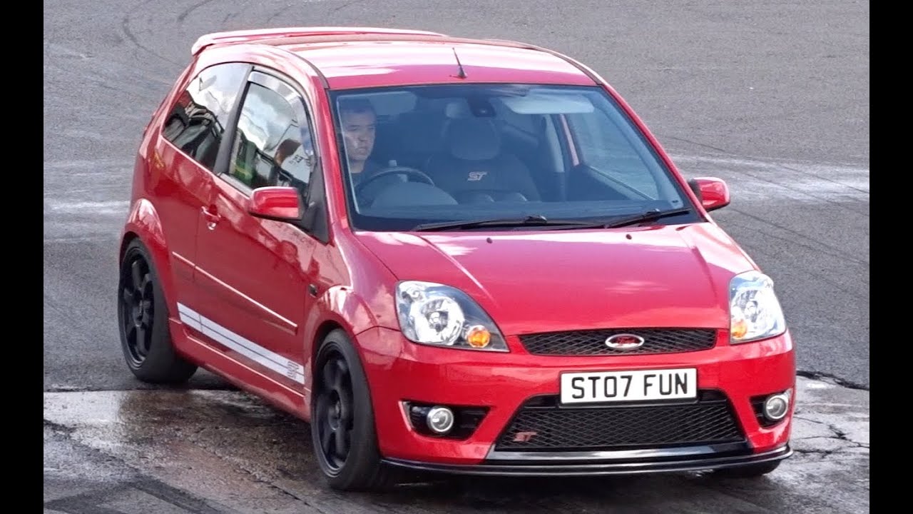 Fiesta St150 Running A 15 8 87mph At Ford Fest Youtube