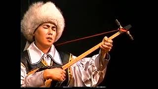 TUVA—throat singing performance at Khöömei Festival 1998 part 7