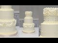 Tips for making a trendy 3 tier victorian lambeth piped wedding cake with a faux middle tier