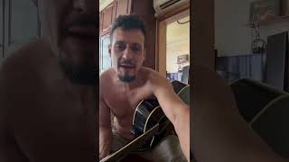 Плачет девушка в автомате
