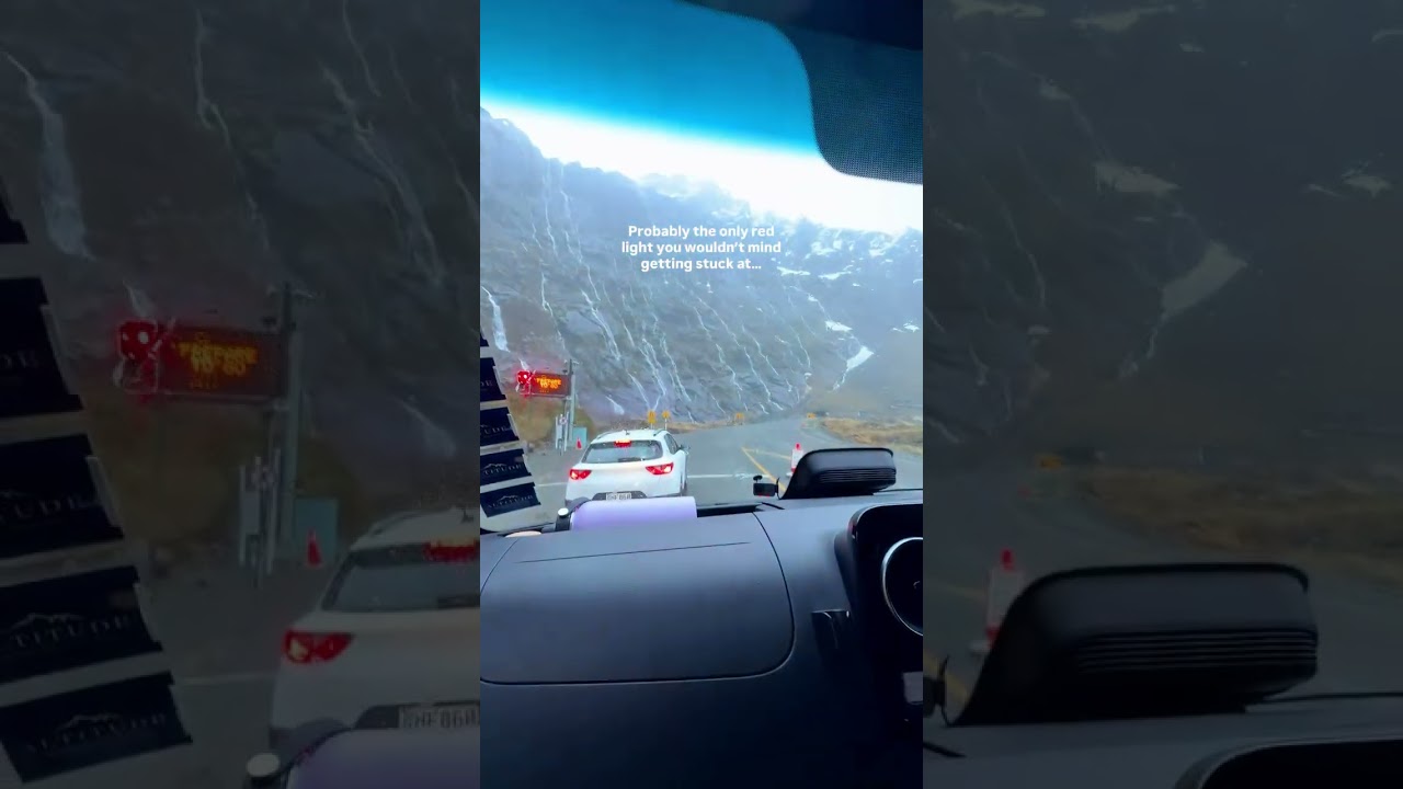 POV: you’re stuck at a red light in New Zealand… and you’re absolutely fine with it 😂🏔️ After all