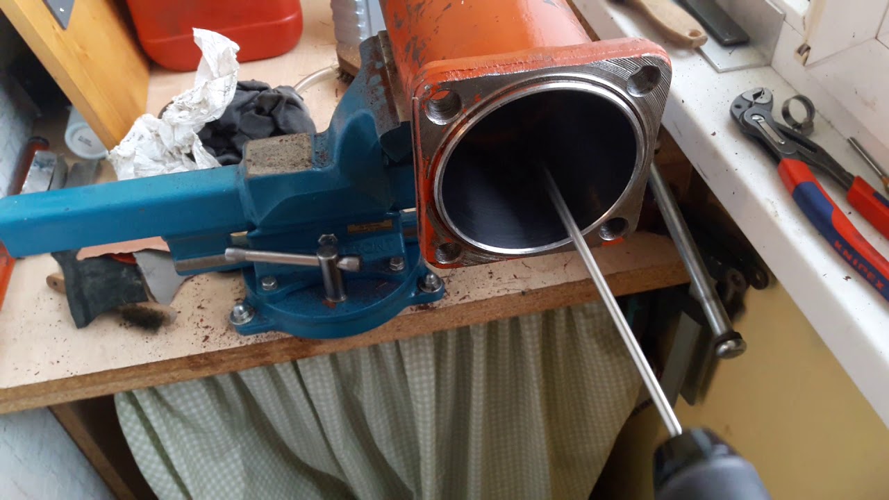 Полировка мелких царапин и пятен коррозии гидроцилиндра в домашних ...