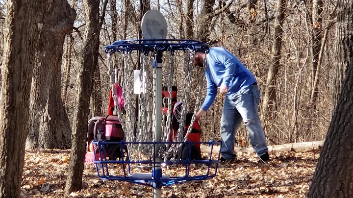 Keith Kinsella nailing a 38 footer