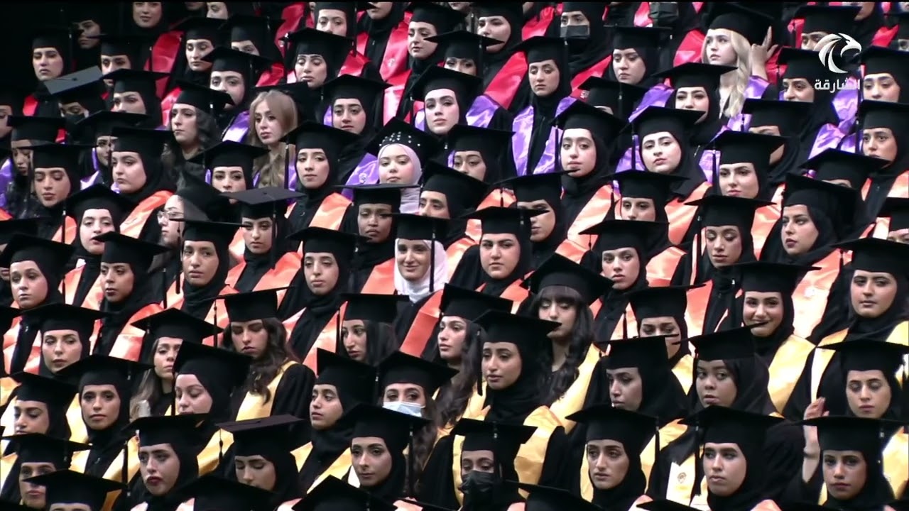 أخبار الدار | سلطان بن أحمد القاسمي يشهد حفل تخريج طالبات جامعة الشارقة 