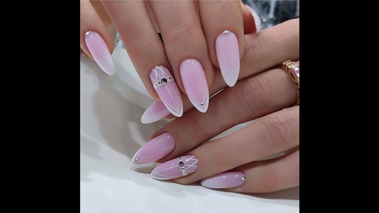 розово-серый маникюр