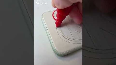 DIY Your Iphone Into Your Favourite KITKAT theme🍫😋 #worldoftrendsbyisra #iphone #diy #kitkat #mobile